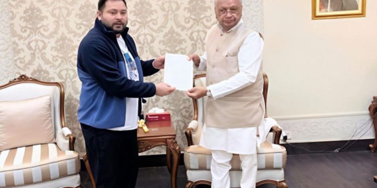 Tejashwi Yadav: राज्यपाल से अचानक मिले तेजस्वी, क्या है इस मुलाक़ात का मकसद?
