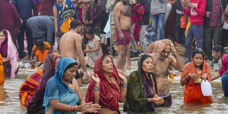 Mahakumbh 2025 : Telegram पर बिक रही महाकुंभ में नहाने वाली महिलाओं की विडियो!, क्या है सच्चाई? 