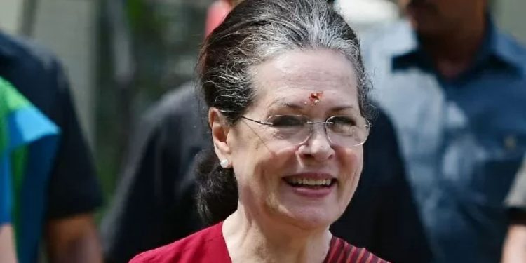 Sonia Gandhi : सोनिया गांधी की बिगड़ी तबीयत, दिल्ली के सर गंगाराम अस्पताल में भर्ती
