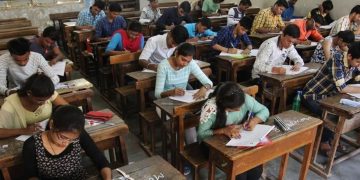 UP Board Exam : आज से शुरू हुई UP बोर्ड परीक्षा, प्रयागराज में महाकुंभ में स्थगित किए गए एग्जाम 
