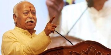 Mohan Bhagwat : ‘मंदिर और श्मशान की रक्षा करनी होगी’ मोहन भगवत के बयान पर मचा घमासान