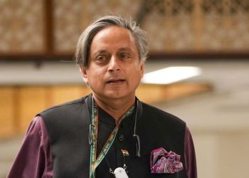 Shashi Tharoor: क्या चाहते हैं शशि थरूर! क्या कांग्रेस का दामन छोड़ पाएंगे कांग्रेस सांसद?