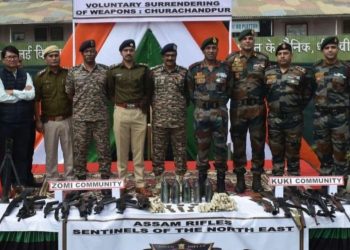 Manipur : मणिपुर में 42 हथियार किए गए सरेंडर, 5 अवैध बंकर हुए नष्ट