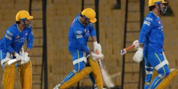 IPL 2025:  इस ‘खूंखार पेसर’ की बॉल पर धोनी ने मारा हेलीकॉप्टर शॉट, IPL से पहले गेंदबाजों के लिए अल्टीमेटम