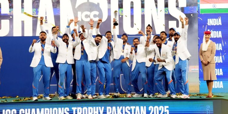 Champions Trophy : BCCI ने टीम इंडिया पर की पैसों की बारिश, चैंपियंस ट्रॉफी जीतने पर मिलेंगे 58 करोड़