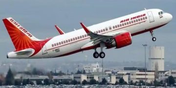 UP News: एयर इंडिया फ्लाइट में शख्स की हुई मौत! यात्रियों में मचा हड़कंप