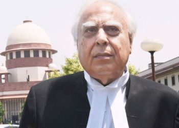Kapil Sibbal : इलाहबाद HC पर भड़के कपिल सिब्बल, बोले ‘भगवान बचाए इस देश को’