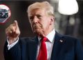 Donald Trump : ट्रंप का टैरिफ बम ! अमेरिका में महंगी हुईं विदेशी कारें, अब से लगेगा 25% टैक्स