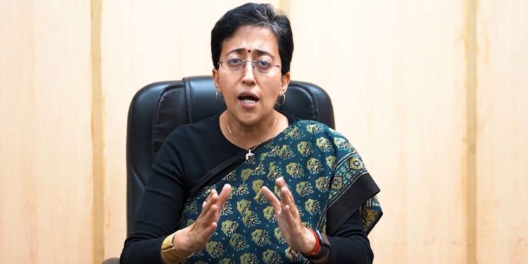 Delhi Assembly Session : “महिलाओं के साथ हिंसा विधानसभा मौन…” आतिशी ने विजेंद्र गुप्ता को लिखी चिट्ठी लिखी