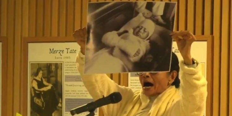 Mamata Banerjee : विदेश में बवाल हो गया…! ममता बनर्जी के भाषण के दौरान हुआ हंगामा, बोलीं “मेरा अपमान…”