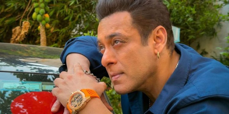 Salman Khan : सलमान की घड़ी में राम बौखल गए मुसलमान, मचा बवाल 