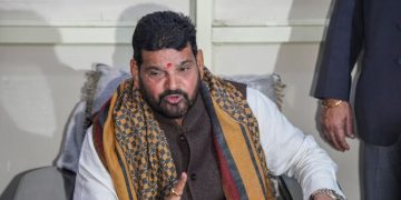 UP News : “रामलला के दर्शन नहीं करने दूंगा”, बृजभूषण शरण सिंह ने दी राज ठाकरे को खुली चेतावनी