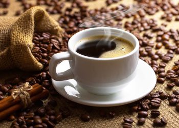 युवा-युवतियों के लिए अमृत है “ब्लैक कॉफी”……फायदा जानते ही रह नहीं पाओगे! | Black Coffee