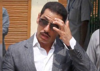 Land Deal Scam : रॉबर्ट वाड्रा को ED का समन, लैंड डील मामले में बढ़ सकती हैं मुश्किलें