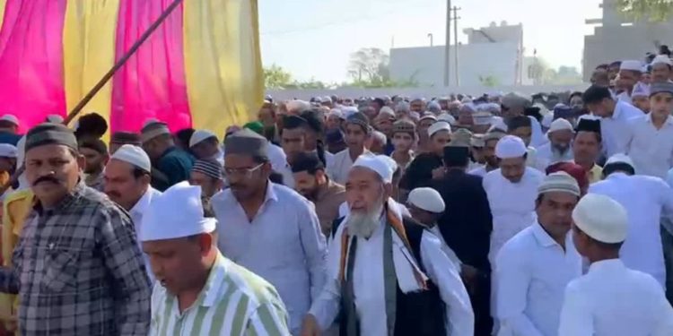 MP Protest On Eid : ईद पर लगे ‘फिलिस्तीन समर्थन’ के नारे, भाजपा ने प्रियंका गांधी पर लगाए गंभीर आरोप