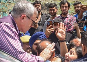 Ramban Disaster: रामबन में तबाही के बीच CM उमर अब्दुल्ला का दौरा, Jammu Kashmir में आसमानी आफत का खैफनाक मंजर