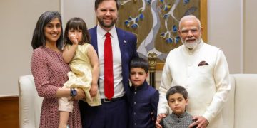 JD Vance Taj Mahal Visit : ताजमहल का दीदार करेंगे उप राष्ट्रपति जेडी वेंस…रूट किया गया डायवर्ट