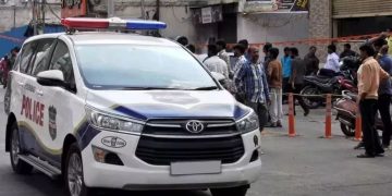 Double Murder in Delhi : दिल्ली में खौफनाक हत्या से फैली दहशत…दो लोगों की हत्या कर फरार यूवक