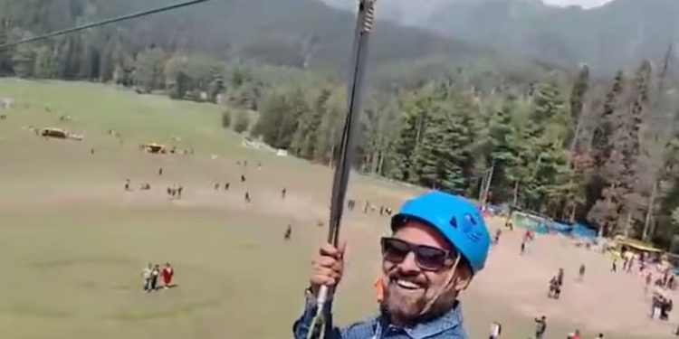 Pahalgam Terror Attack : गोलियों की बौछार, चीखते और मरते लोग…. पहलगाम का नया वीडियो दहला देगा दिल