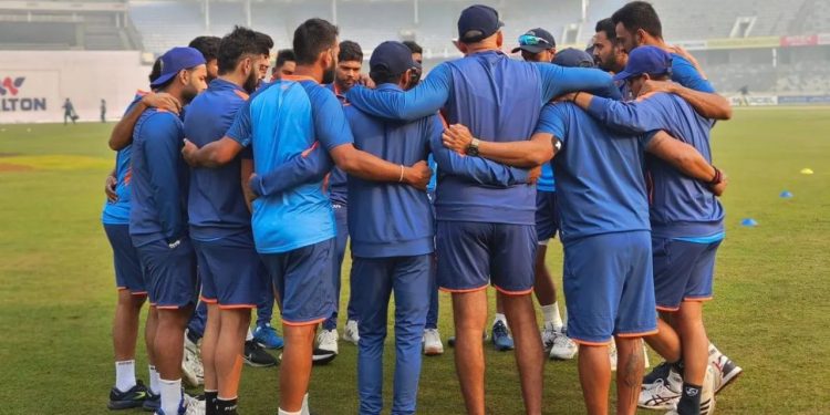 Indian Cricket Team: IPL 2025 के बीच BCCI ने दिया एक बड़ा झटका, कोच समेत 3 लोग बाहर