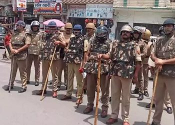 UP High Alert : यूपी में जुमे वाली टेंशन हाई! गाजियाबाद से लेकर गोरखपुर तक हाई अलर्ट जारी