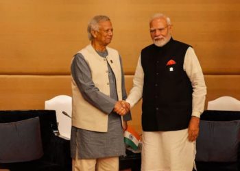 PM Modi : तख्तापलट के बाद पहली बार PM मोदी-मोहम्मद यूनुस की मुलाकात, 40 मिनट तक हुए बैठक