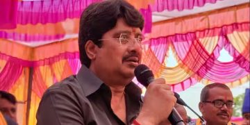 Murshidabad Hinsa : “बिल तो बस बहाना, मकसद ‘काफ़िरों’ को…” मुर्शिदाबाद हिंसा पर गुस्से से लाल हुए राजा भैया