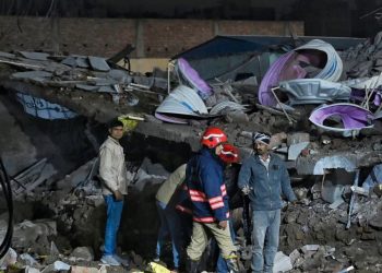 Mustafabad Building Collapsed: दिल्ली में भरभराकर गिरी 4 मंजिला बिल्डिंग, हादसे में 11 लोगों की मौत