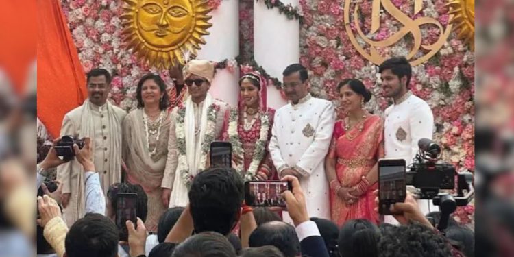 Arvind Kejriwal daughter marriage: शादी के बंधन में बंधी अरविंद केजरीवाल की बेटी हर्षिता, जानें कौन है पूर्व CM का दामाद
