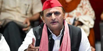 Agra News : प्लानिंग, फंडिंग, और फिर हमला…अखिलेश ने केंद्र सरकार पर साधा निशाना