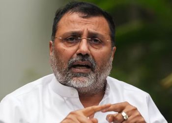 Nishikant Dubey : वक्फ कानून विवाद के बीच भड़के निशिकांत दूबे, कहा “सुप्रीम कोर्ट कानून बनाए तो संसद का क्या काम?”