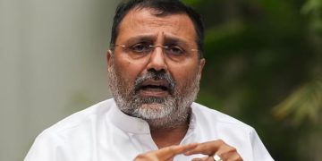 Nishikant Dubey : वक्फ कानून विवाद के बीच भड़के निशिकांत दूबे, कहा “सुप्रीम कोर्ट कानून बनाए तो संसद का क्या काम?”