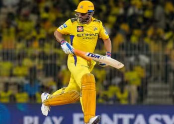 MS Dhoni IPL : “नहीं हो पा रहा…तो छोड़ दें” पूर्व भारतीय क्रिकेटर ने धोनी पर दिया बड़ा बयान