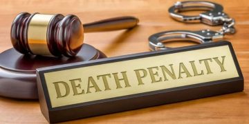 Gujarat : एक नहीं दो बार सुनाई गई मौत की सजा, 7 साल की बच्ची से बलात्कार और हत्या का था आरोपी