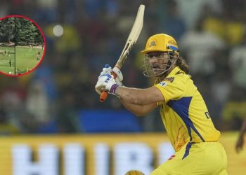 Pahalgam Terror Attack:  धोनी पर जमकर बरसे फैंस, पहलगाम आतंकी हमले पर चुप्पी को लेकर भड़के फैंस