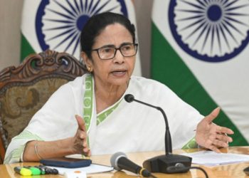 Mamata Banerjee : सुप्रीम कोर्ट के आदेश पर बोलीं ममता बनर्जी, “जब तक मैं जिंदा हूं…कोई नौकरी नहीं खोएगा”