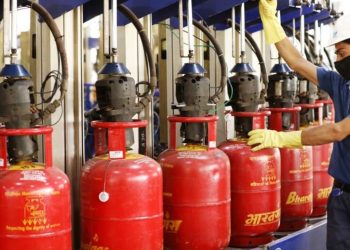 LPG Price Hike : महंगाई की ‘आग’! LPG गैस के दाम बढ़े, 50 रुपये हुआ महंगा