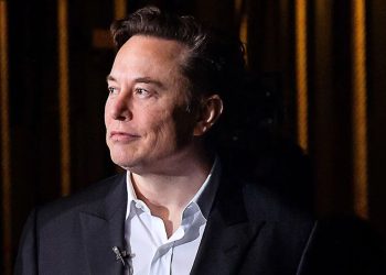 Elon Musk: ट्रंप के टैरिफ से मस्क को झटका, दोस्त से लगाई वापस लेने की गुहार