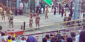 Pakistanis Leaving India : भारत छोड़ने की आखिरी तारीख आज, अटारी बॉर्डर पर लगा पाकिस्तानियों का जमावड़ा