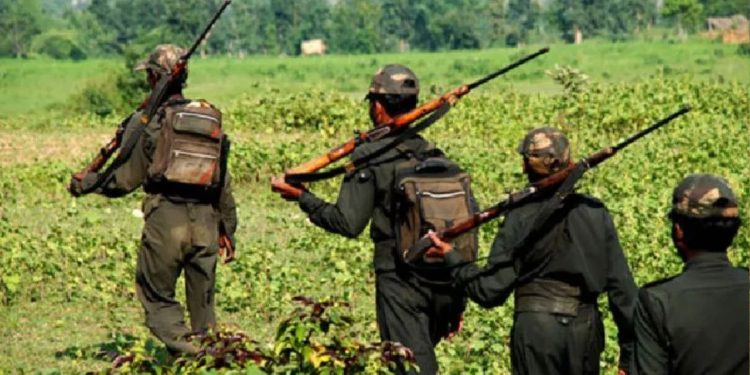 Jharkhand : बोकारो में सुरक्षाबलों ने 6 माओवादियों को किया ढेर, हथियार बरामद