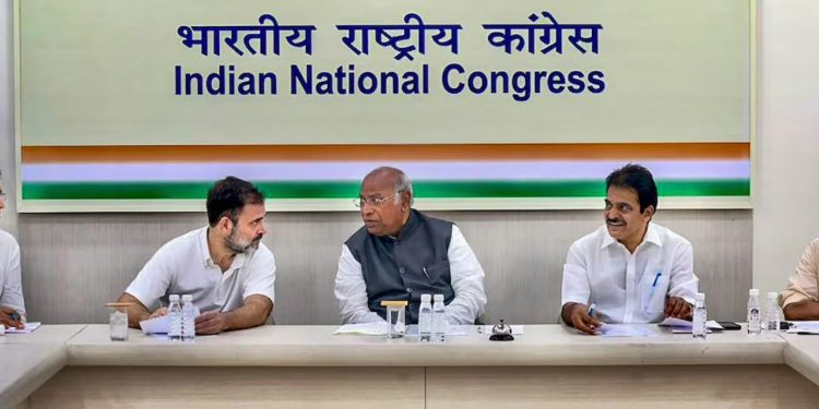 Congress Meeting : कांग्रेस वर्किंग कमेटी की बड़ी बैठक, गुजरात अधिवेशन से पहले होंगे कई बड़े फैसले