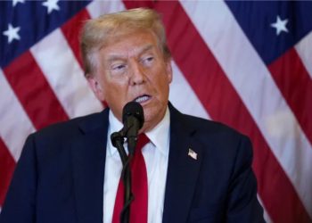 Donald Trump : ट्रंप ने फिर ईरान को दिखाई आंख, परमाणु कार्यक्रम बंद करने की दी नसीहत