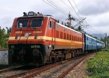 Indian Railways Cancelled Train: भारतीय रेलवे यात्री हो जाएं सावधान, भीषण गर्मी के कारण 25 मई तक नहीं चलेंगी ट्रेन