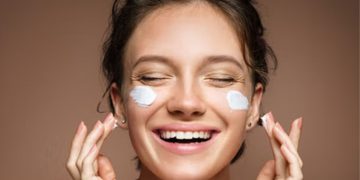 Remove Tanning from Face at Home: तेज धूप के कारण काला पड़ गया है चेहरा, तो अपनाएं ये 4 घरेलू नुस्खे