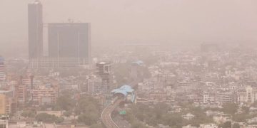 Delhi Air Pollution: क्यों छाई हुई है Delhi-NCR में धूल की चादर? सांस लेने में हो रही दिक्कत…क्या कह रहे एक्सपर्ट?