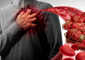 Causes Blood Clots: किस विटामिन की कमी से बनते है खून के थक्के?  सेहत के लिए फायदेमंद साबित होगा ये Vitamin