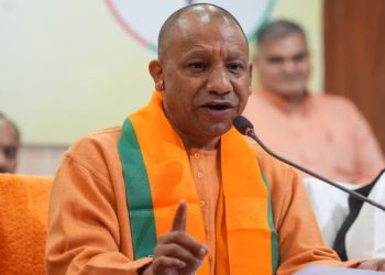 CM Yogi : “सेना की वर्दी ‘जातिवादी चश्मे’ से नहीं देखी जाती…” रामगोपाल यादव के बयान पर सीएम योगी का करारा जवाब