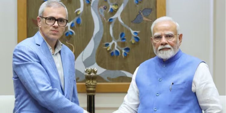 Omar Abdullah And PM Modi : PM मोदी से उमर अब्दुल्ला की मुलाकात, PAK के खिलाफ बनीं रणनीति!