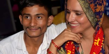 Seema Haider : ‘सीमा पार’ नहीं गई सीमा…गला दबाकर जान लेने की कोशिश, बोला “मुझ पर काला जादू…”