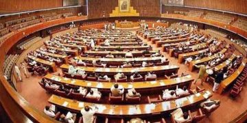 Pakistan : खौफ में पाकिस्तान! अफरा-तफरी में बुलाई संसद का आपात बैठक, राष्ट्रपति ने आधी रात को किया नोटिस जारी